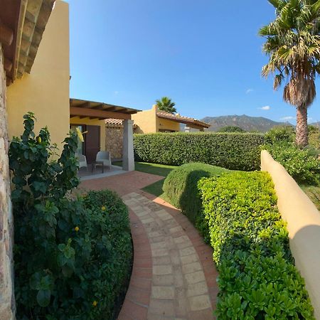 Le Anfore Hotel Villasimius Exteriör bild