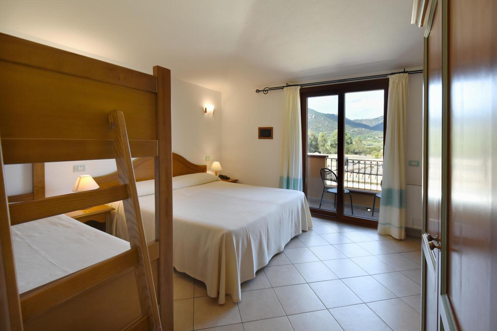 Le Anfore Hotel Villasimius Exteriör bild