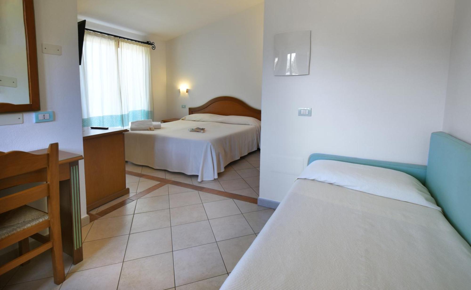 Le Anfore Hotel Villasimius Exteriör bild