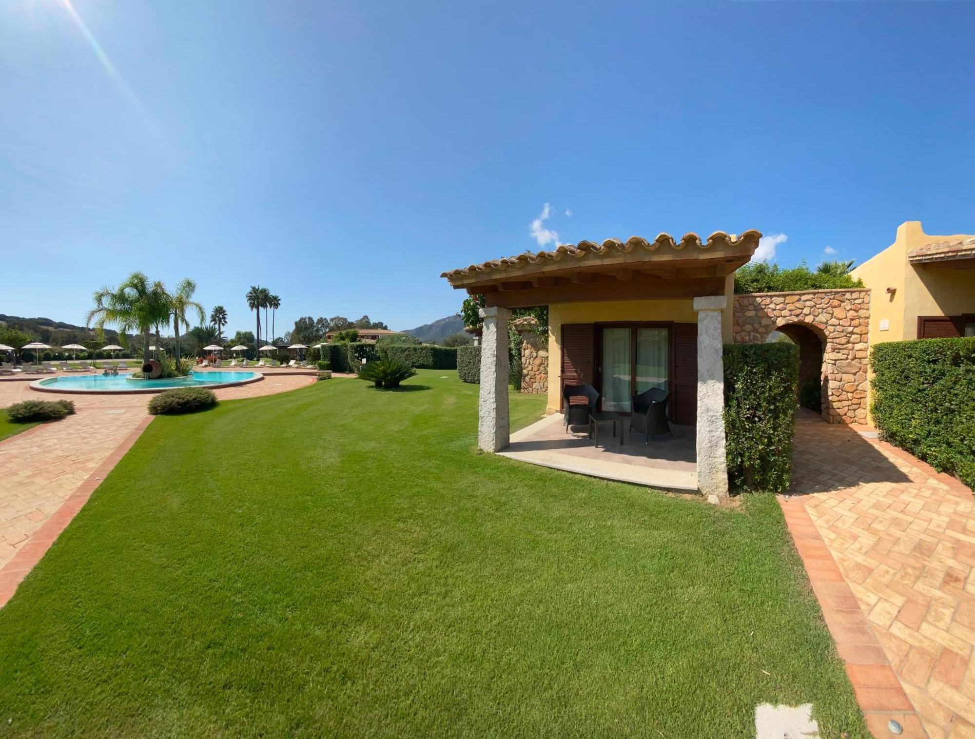Le Anfore Hotel Villasimius Exteriör bild