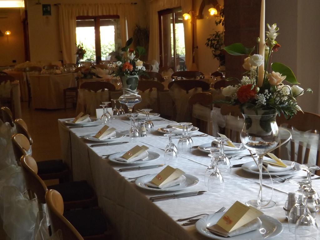 Le Anfore Hotel Villasimius Exteriör bild